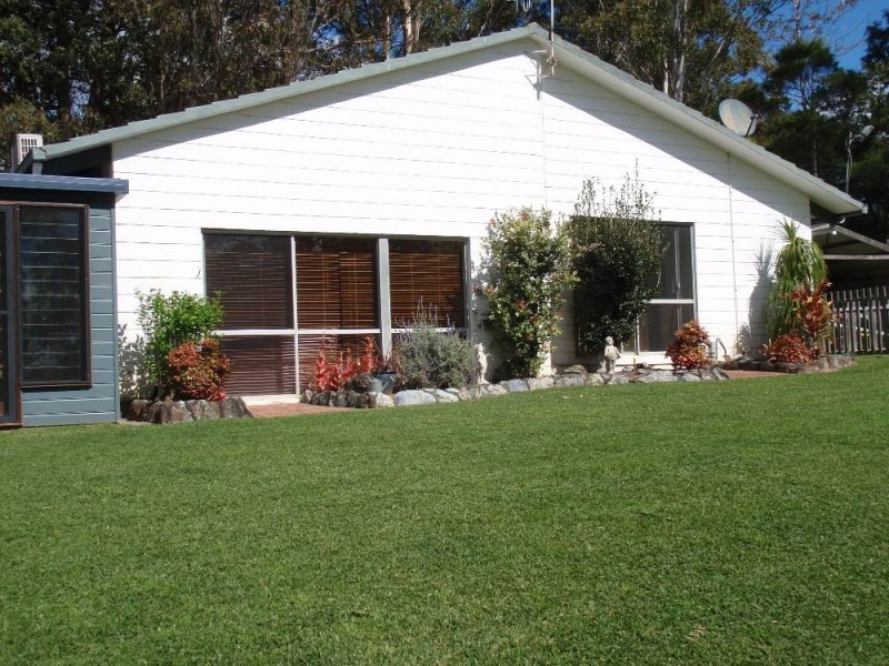 61 Birralee Drive, Lake Innes NSW 2446