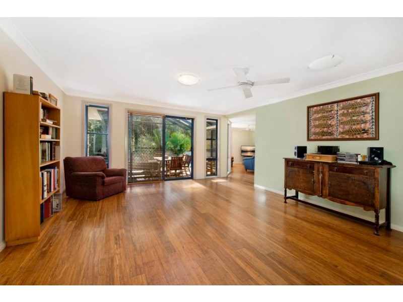 49 Abel Tasman Dr, Lake Cathie NSW 2445