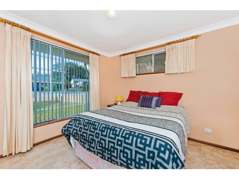 7 Banjora Pl, Lake Cathie NSW 2445