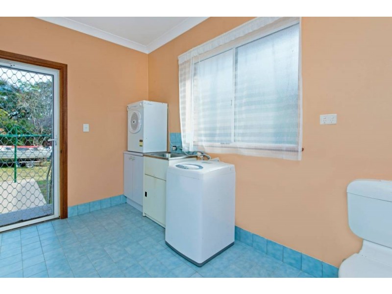 7 Banjora Pl, Lake Cathie NSW 2445