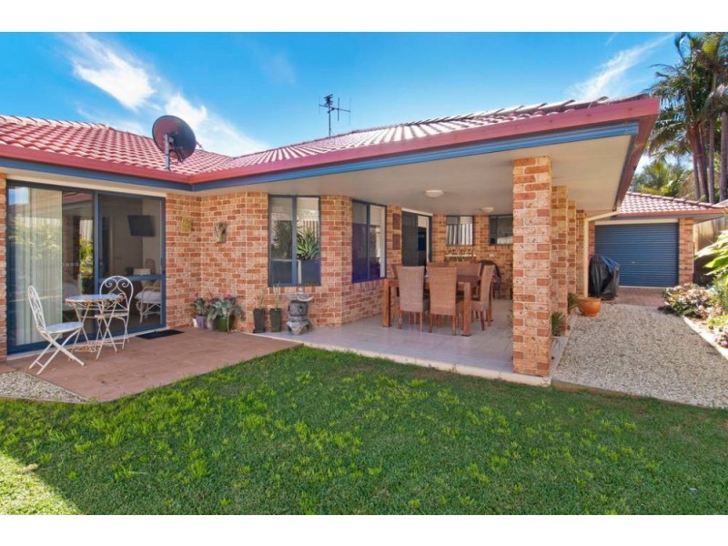 6 Colli Cl, Lake Cathie NSW 2445