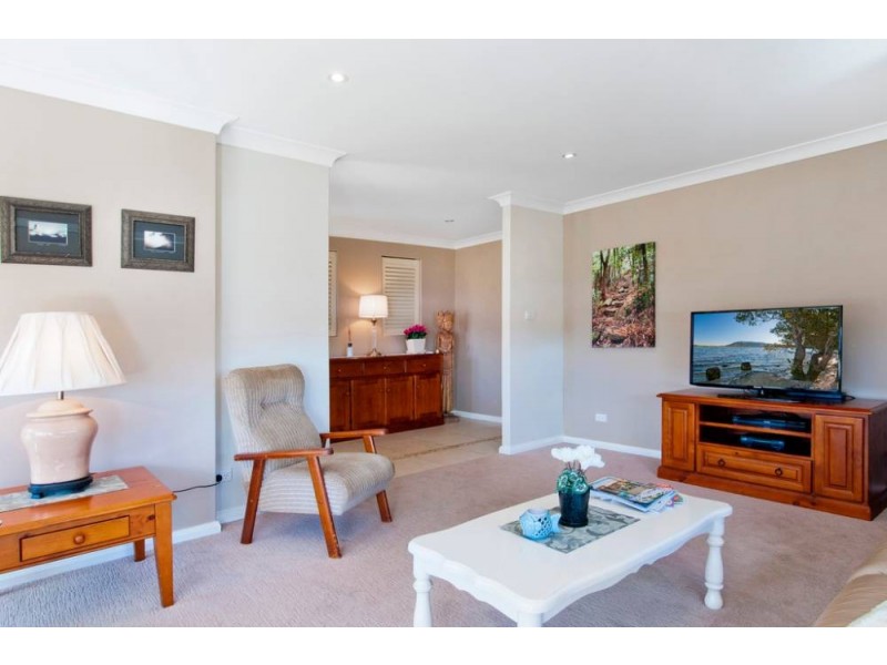 6 Colli Cl, Lake Cathie NSW 2445