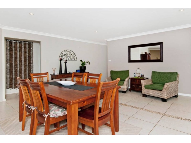 6 Colli Cl, Lake Cathie NSW 2445