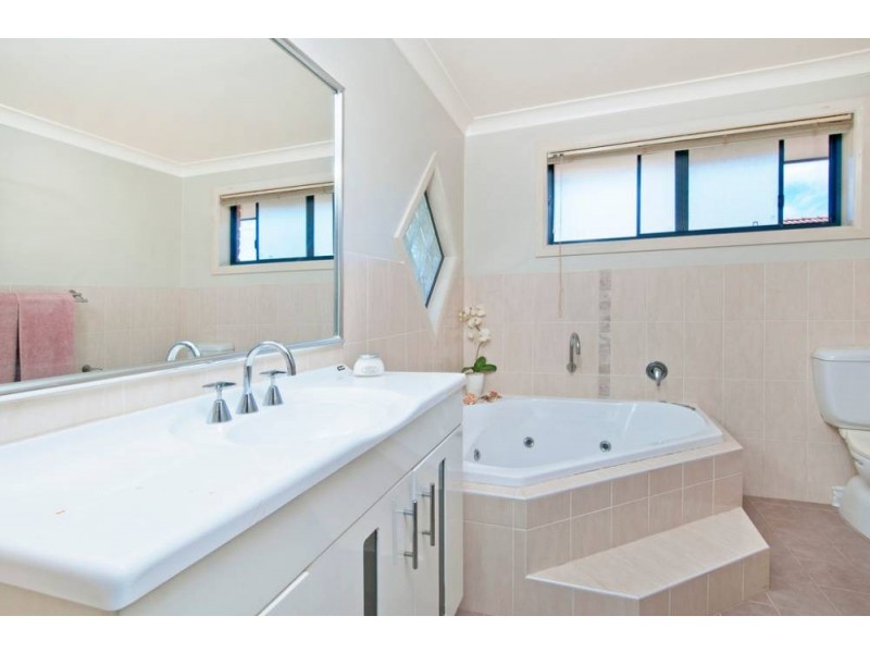 6 Colli Cl, Lake Cathie NSW 2445