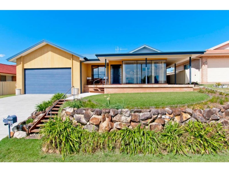 18 Bounty Ave, Lake Cathie NSW 2445