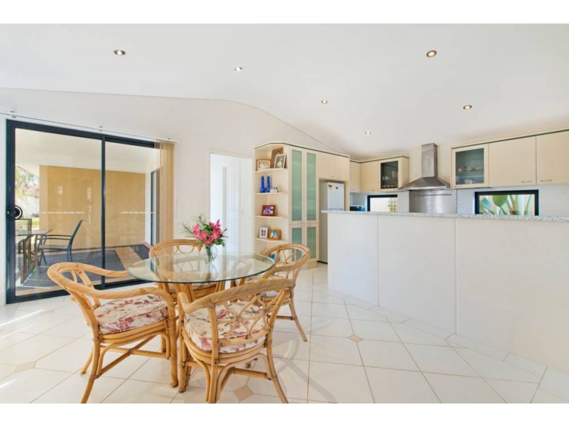 18 Bounty Ave, Lake Cathie NSW 2445