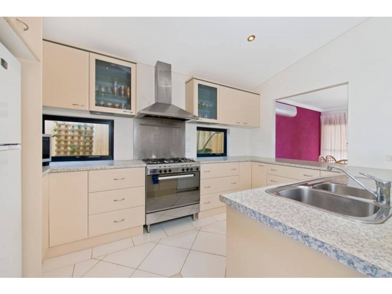 18 Bounty Ave, Lake Cathie NSW 2445