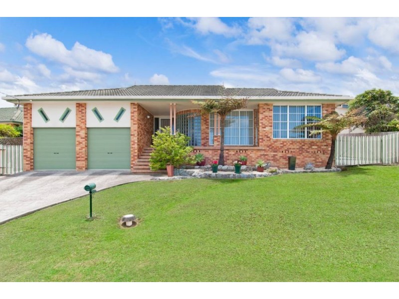 5 Ernest St, Lake Cathie NSW 2445