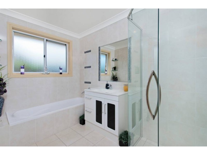 5 Ernest St, Lake Cathie NSW 2445