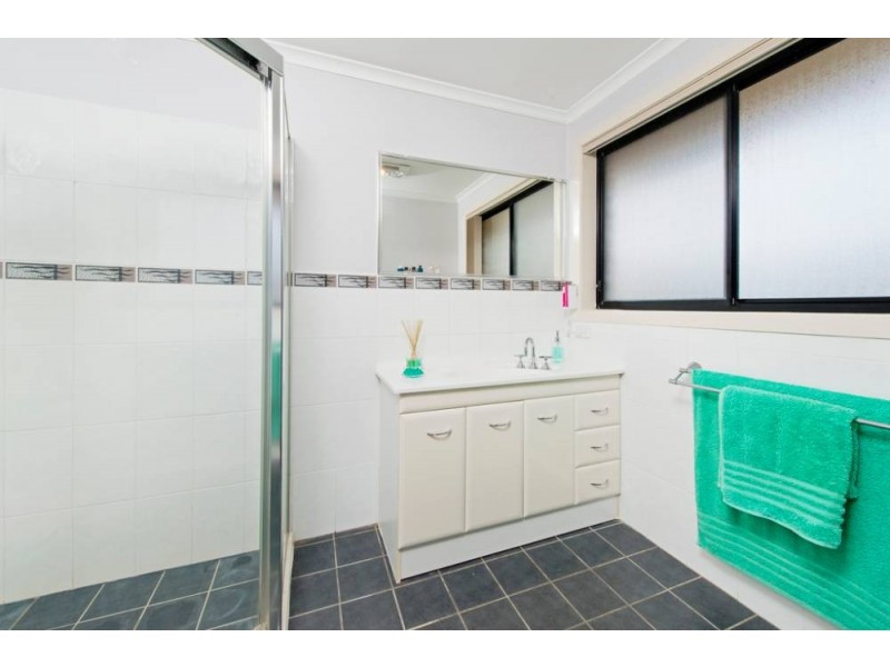 3 Catalina Cl, Lake Cathie NSW 2445