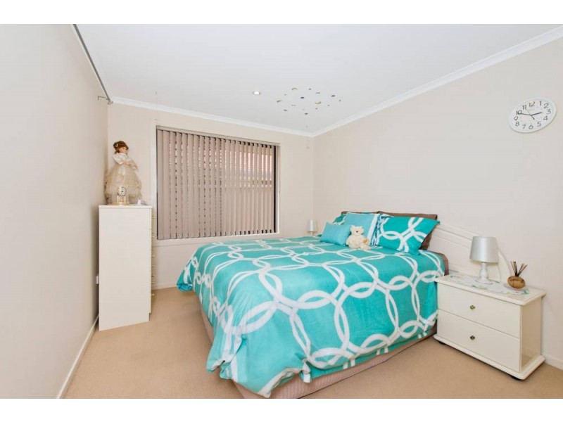 3 Catalina Cl, Lake Cathie NSW 2445