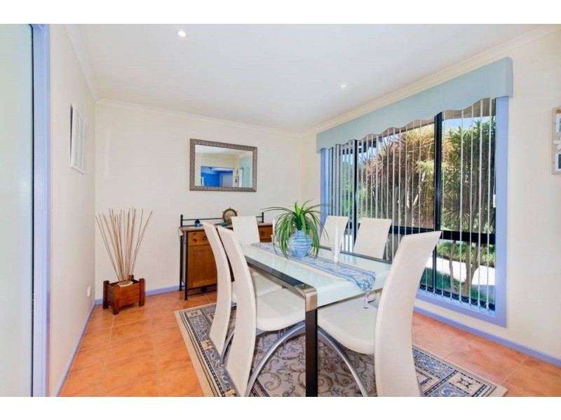 26 Abel Tasman Dr, Lake Cathie NSW 2445