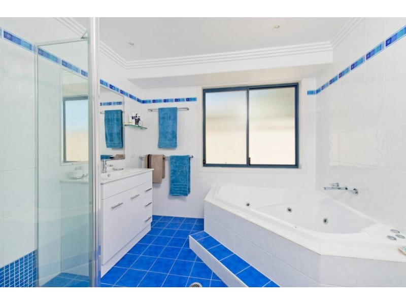 41  Explorers Way, Lake Cathie NSW 2445