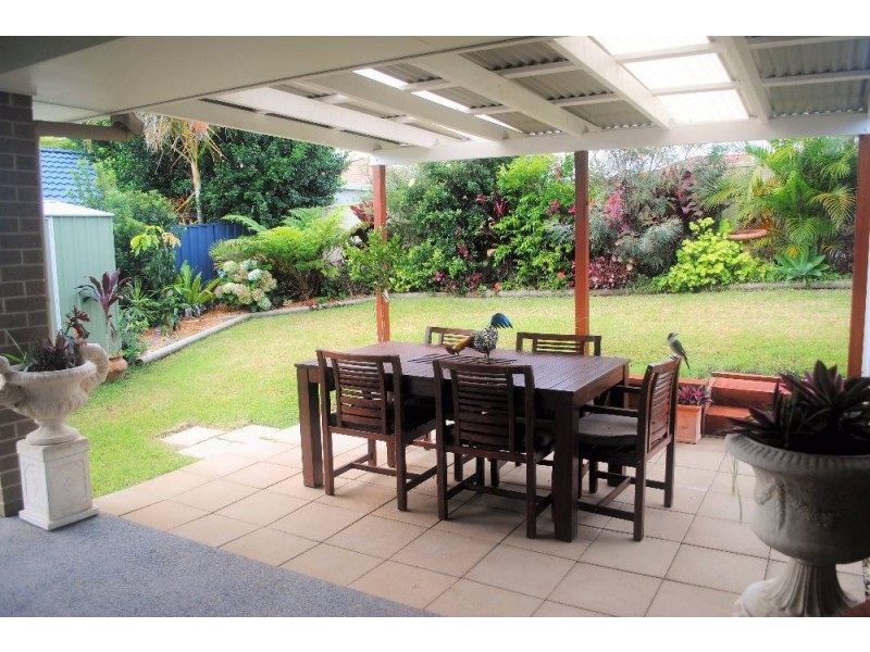 9 St Lucia Pl, Bonny Hills NSW 2445