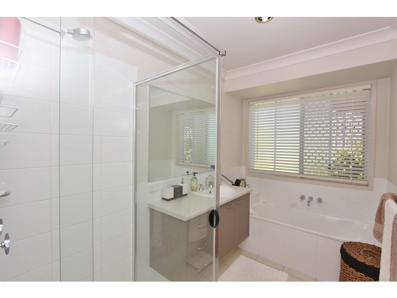 9 St Lucia Pl, Bonny Hills NSW 2445