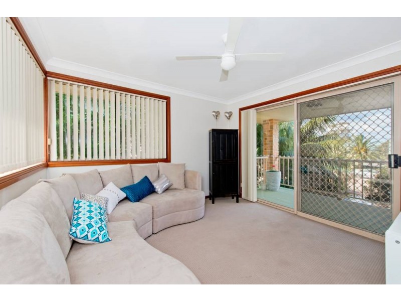 4 Boomerang st, Lake Cathie NSW 2445