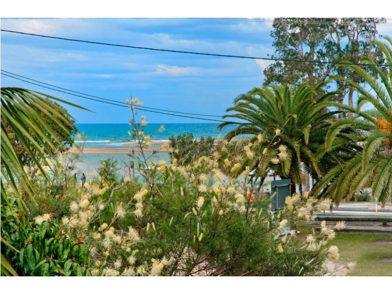 4 Boomerang st, Lake Cathie NSW 2445