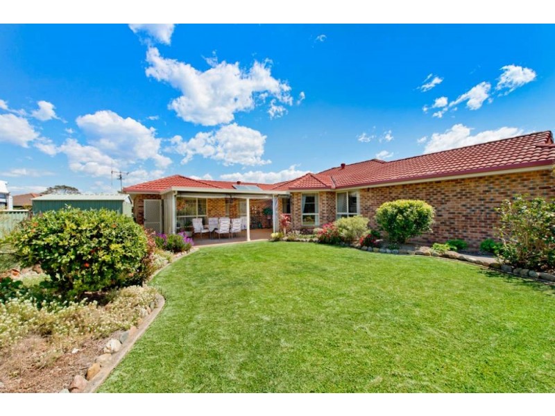 4 Bounty Ave, Lake Cathie NSW 2445