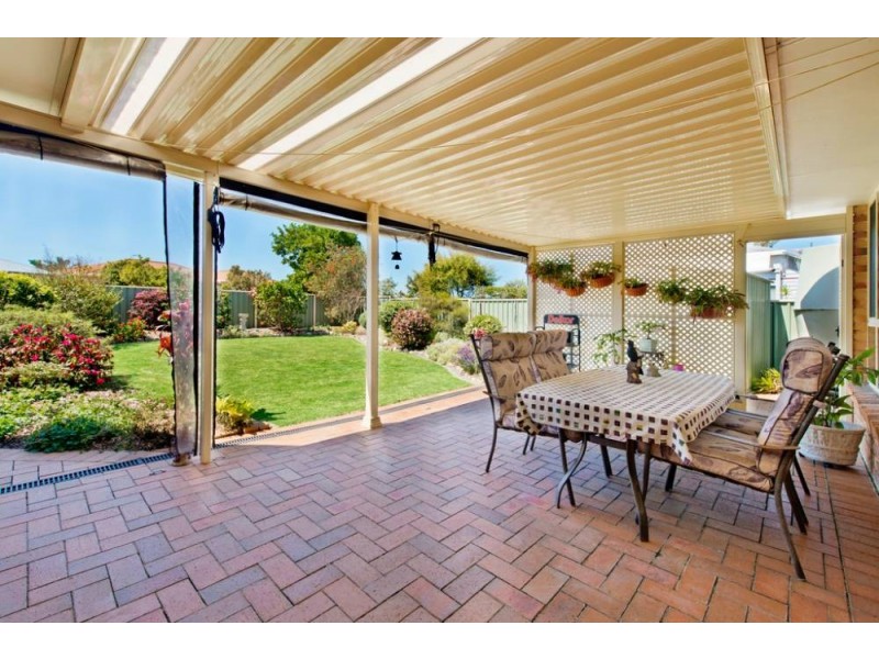 4 Bounty Ave, Lake Cathie NSW 2445