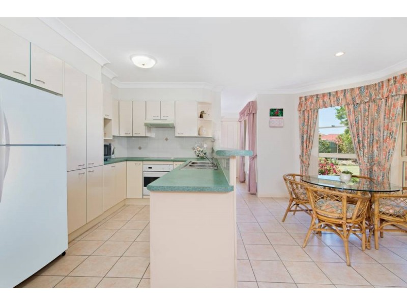 4 Bounty Ave, Lake Cathie NSW 2445