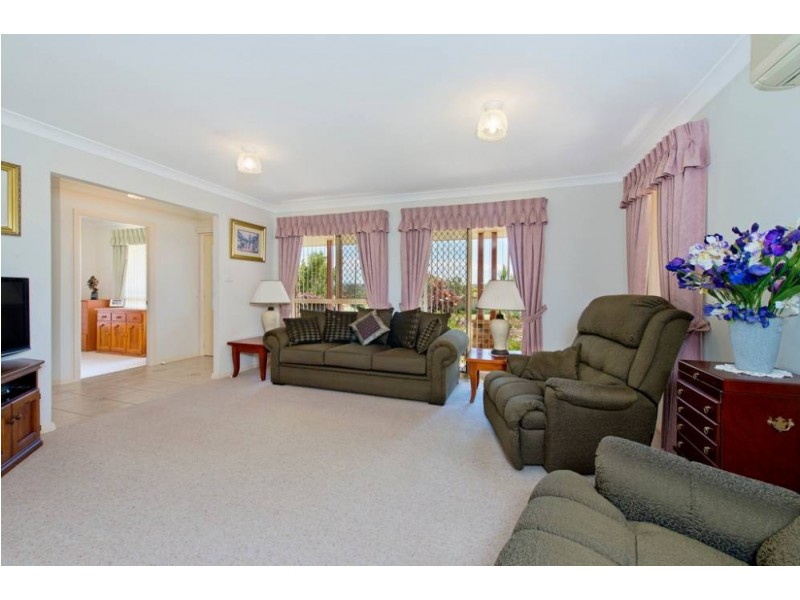 4 Bounty Ave, Lake Cathie NSW 2445