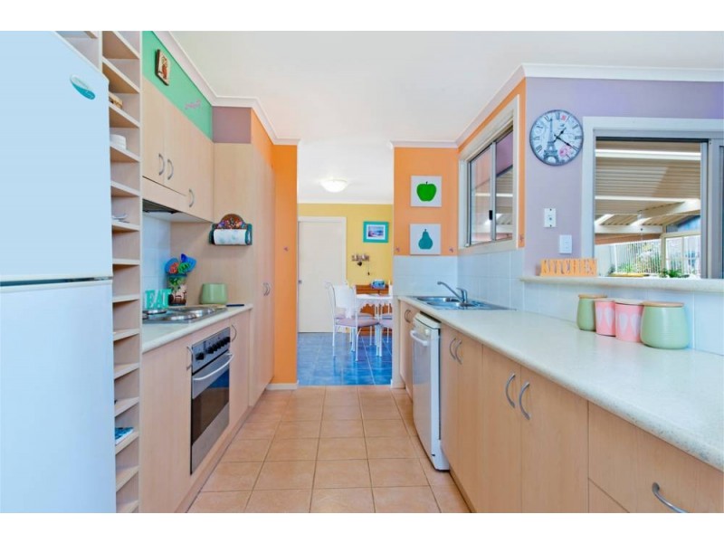 34 Abel Tasman Dr, Lake Cathie NSW 2445