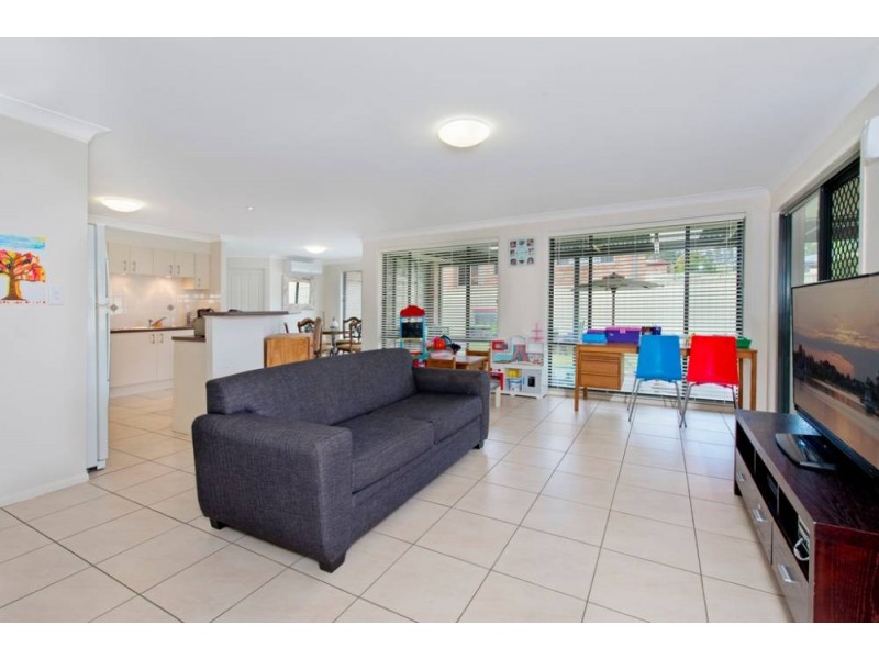 33 Explorers Way, Lake Cathie NSW 2445