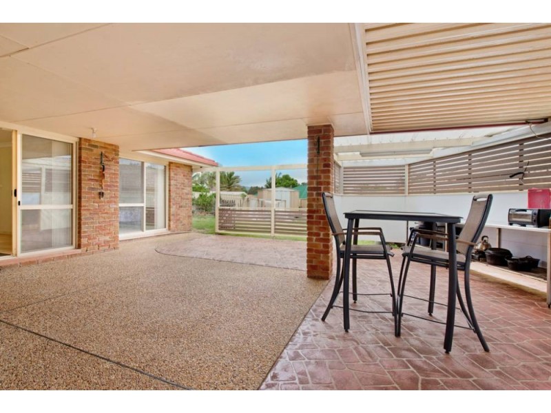 4 Solander Pl, Lake Cathie NSW 2445