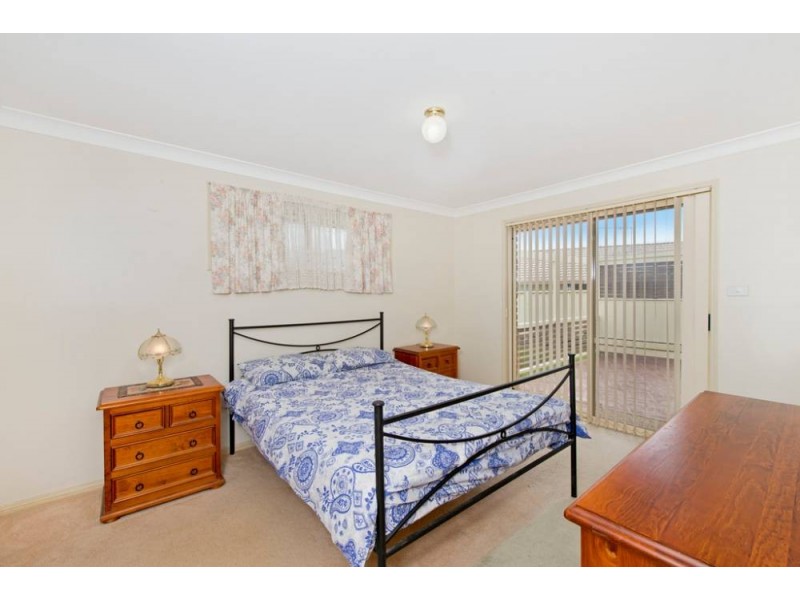 4 Solander Pl, Lake Cathie NSW 2445