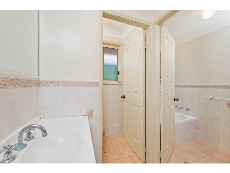 4 Solander Pl, Lake Cathie NSW 2445