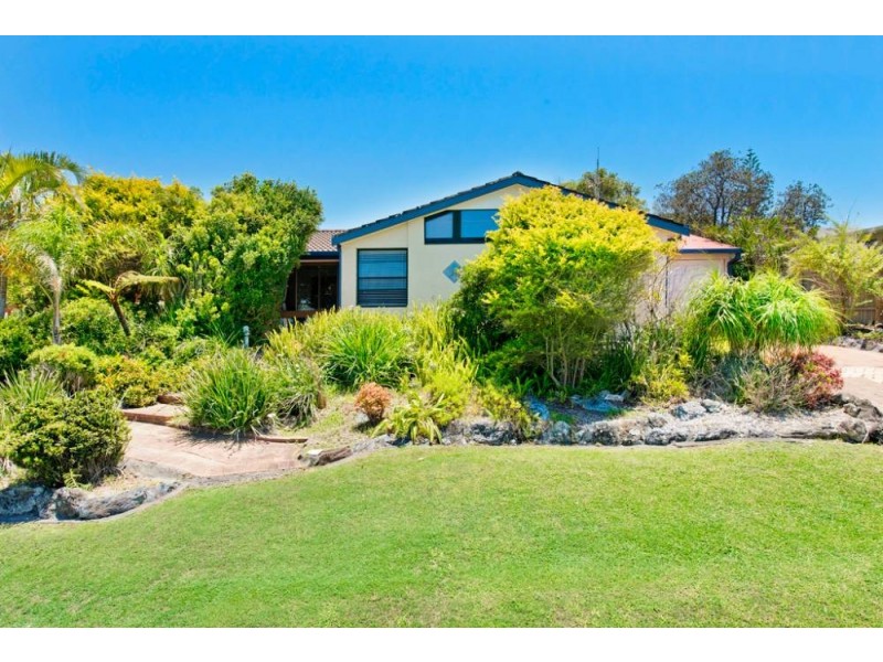 3 Ernest St, Lake Cathie NSW 2445