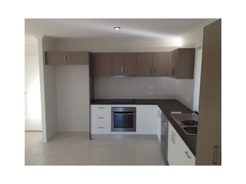 1/43 Nelson Street, Bundamba QLD 4304