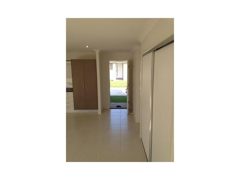 1/43 Nelson Street, Bundamba QLD 4304
