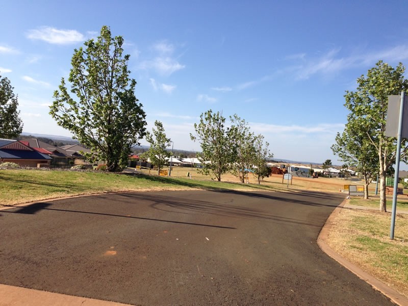 100 Kalimna Drive, Highfields QLD 4352