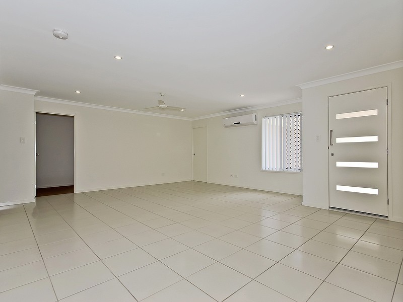 1/55 Oakey Flat Road, Morayfield QLD 4506