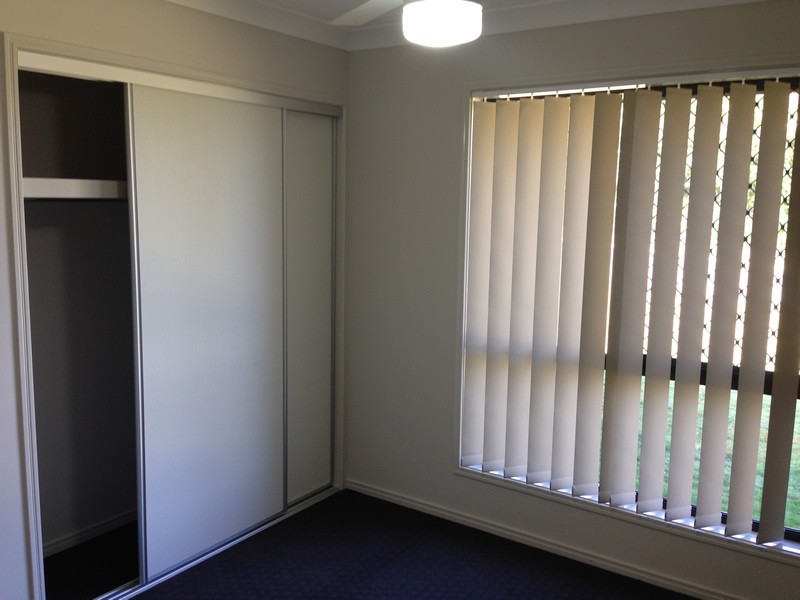 2 Pixie Hollow, Eagleby QLD 4207
