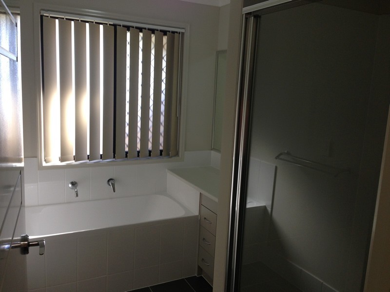 2 Pixie Hollow, Eagleby QLD 4207