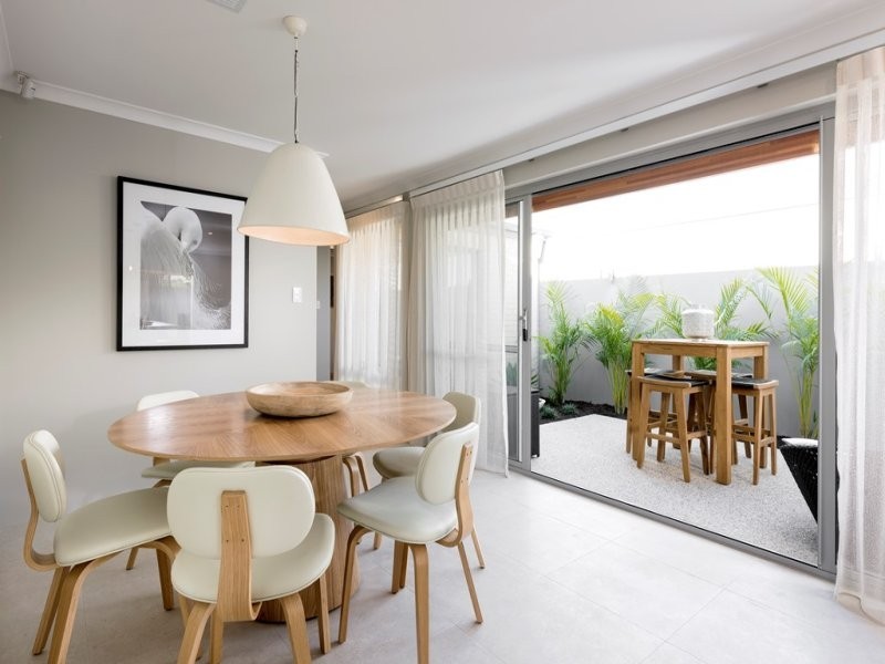 6 Windermere Boulevard, Aveley WA 6069