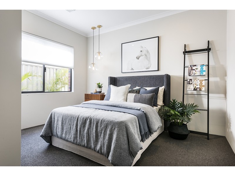 15 Whiteoak Way, Piara Waters WA 6112