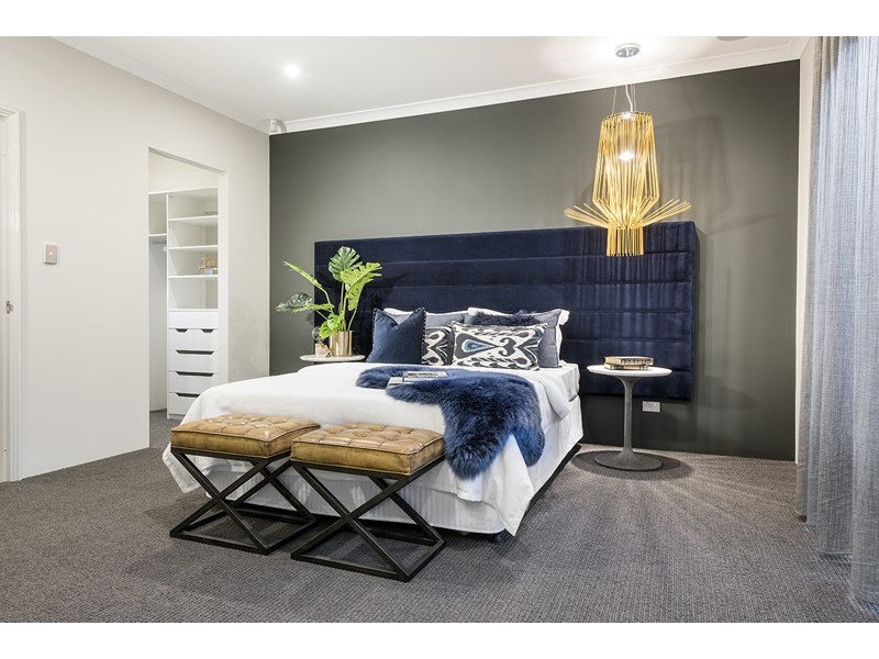 15 Whiteoak Way, Piara Waters WA 6112