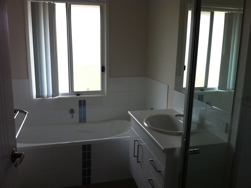 2 Baxter Crescent, Caboolture QLD 4510