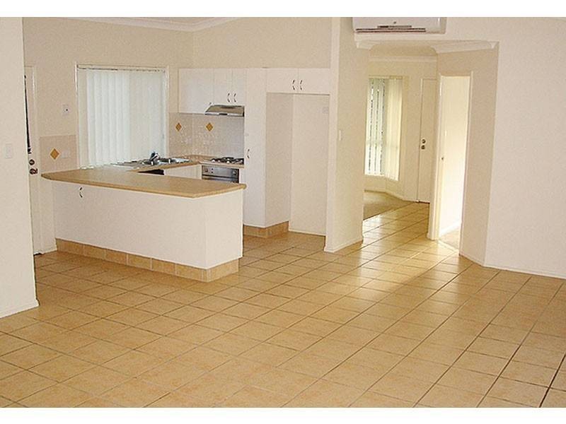 14 Oasis Ct, Morayfield QLD 4506