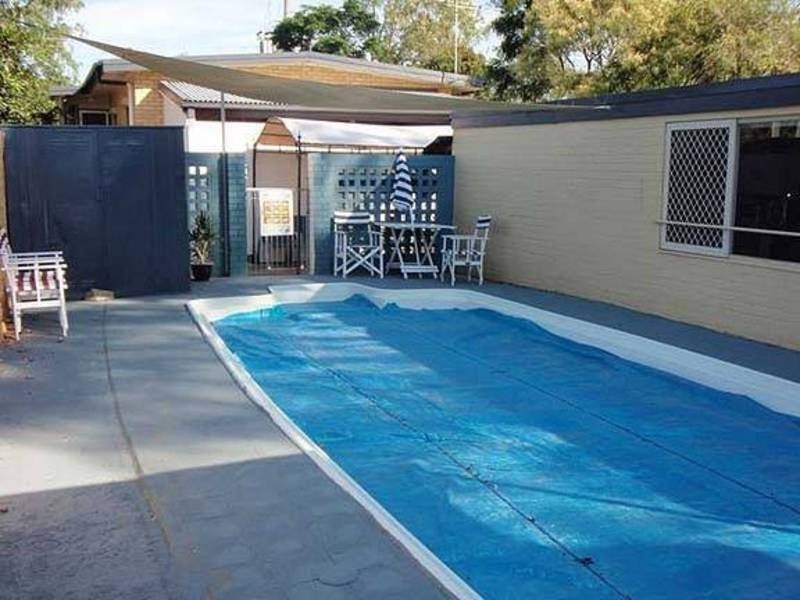 2 Gibson St, Beachmere QLD 4510