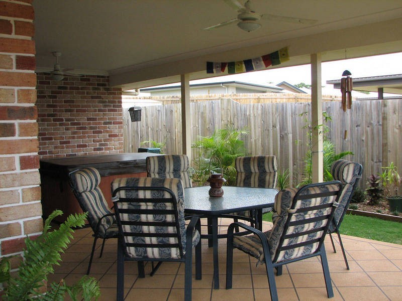 17 Cherrytree Ct, Upper Caboolture QLD 4510