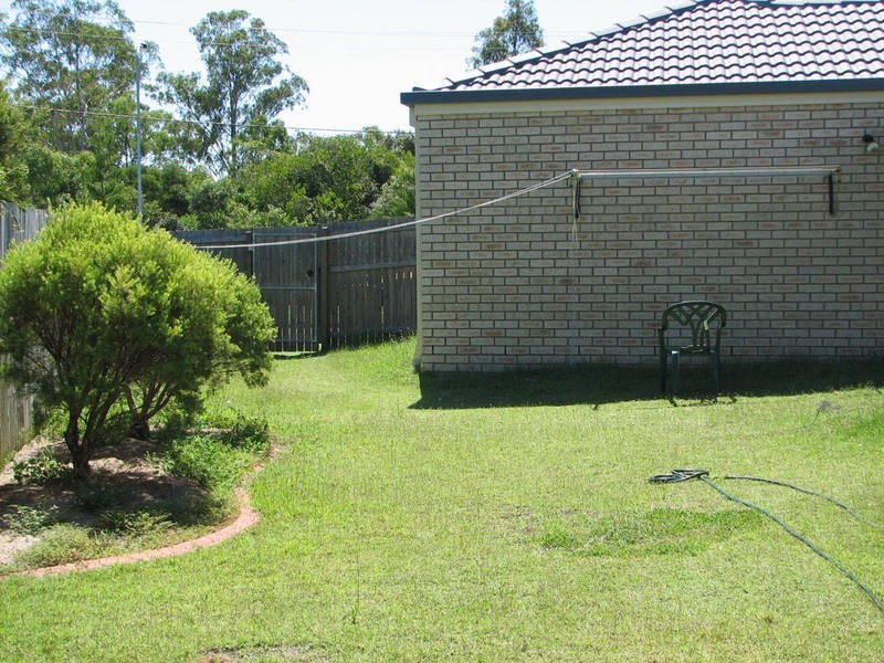 27 Julie Dr, Caboolture South QLD 4510