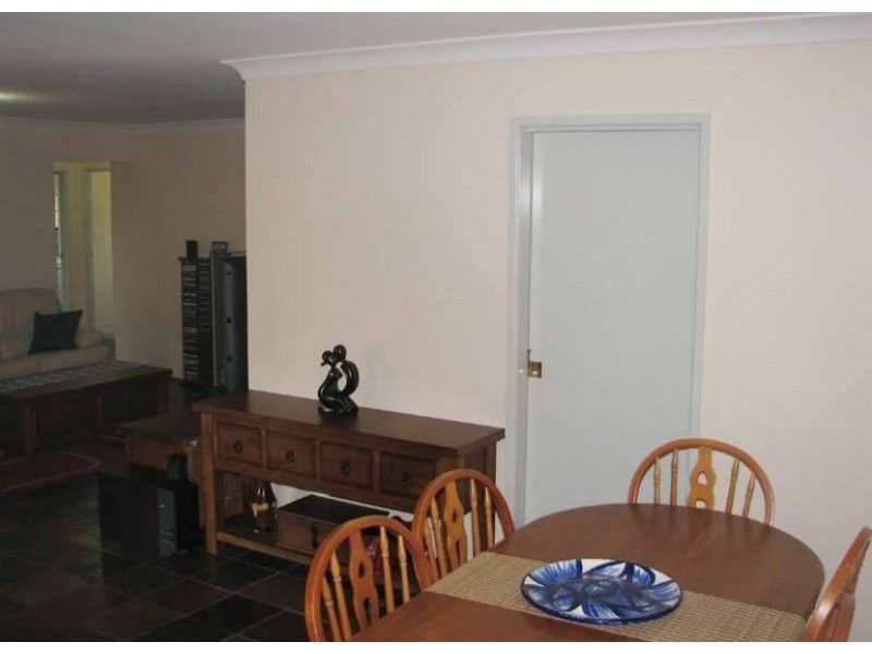 8 Kalunda Dr, Caboolture QLD 4510