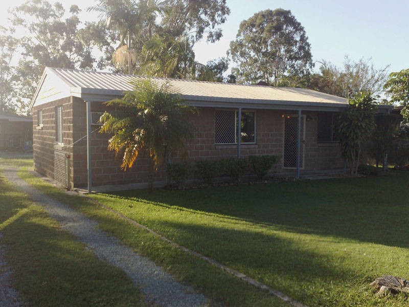 16 Portland St, Morayfield QLD 4506