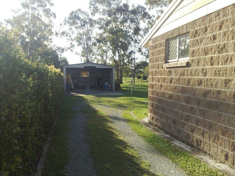 16 Portland St, Morayfield QLD 4506