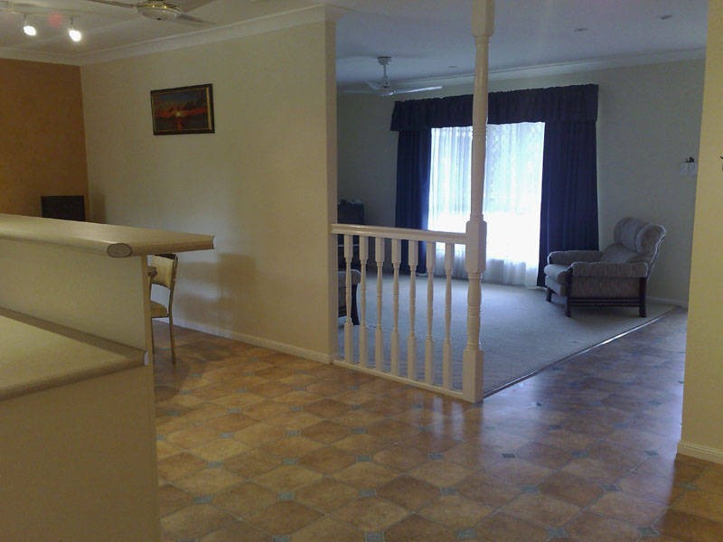 10 Hilldale Cr, Morayfield QLD 4506