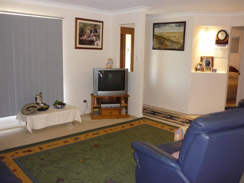 27 Allan Rd, Bellmere QLD 4510